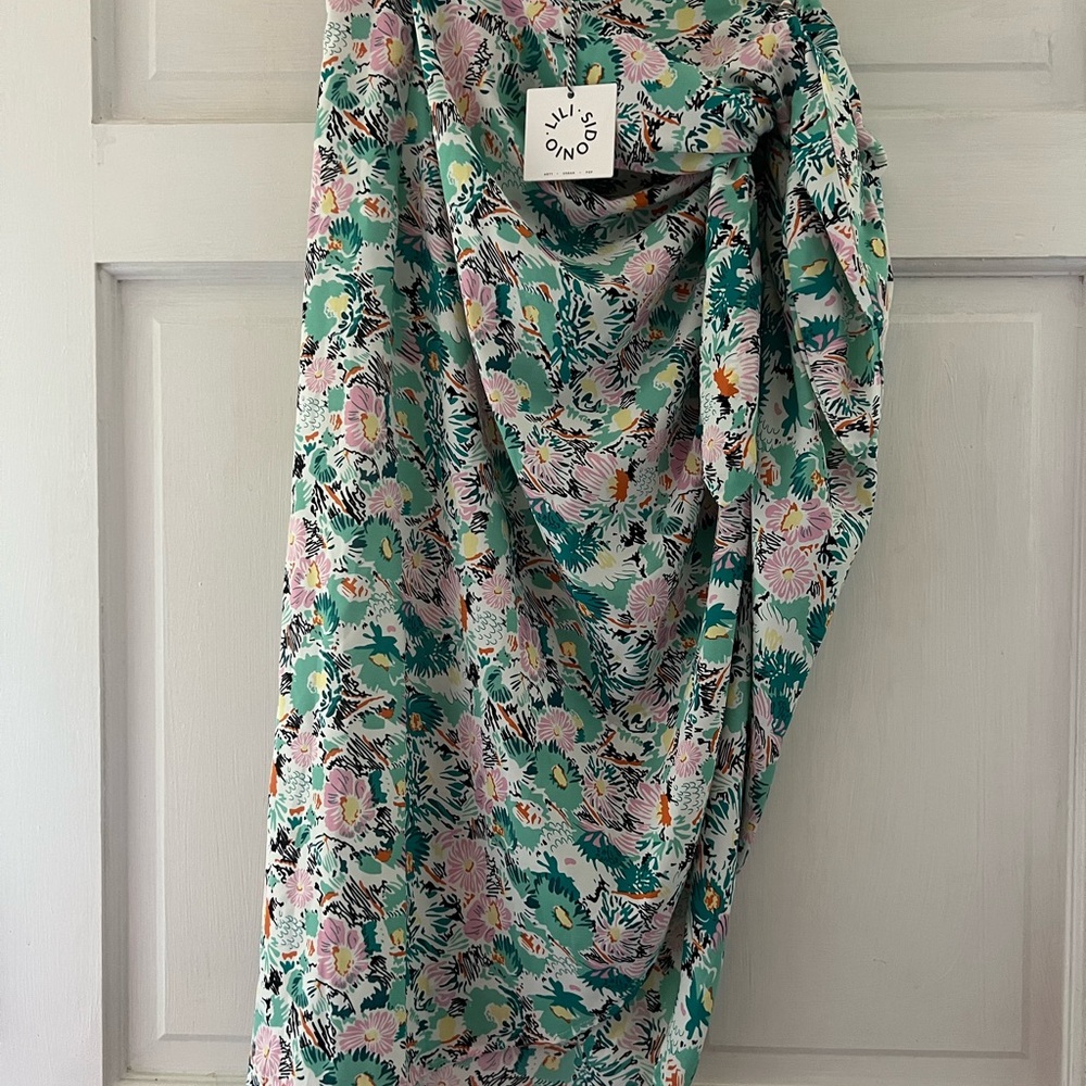Lili Sidonio Women's Vibrant Floral Sarong - Green and Pink